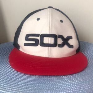 🛍 SALE! White Sox fitted baseball cap